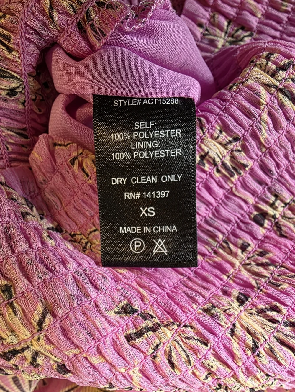 ASTR the Label Lavender Palm Print Smocked Waist V-Neck Button Down Top XS - Picture 7 of 11